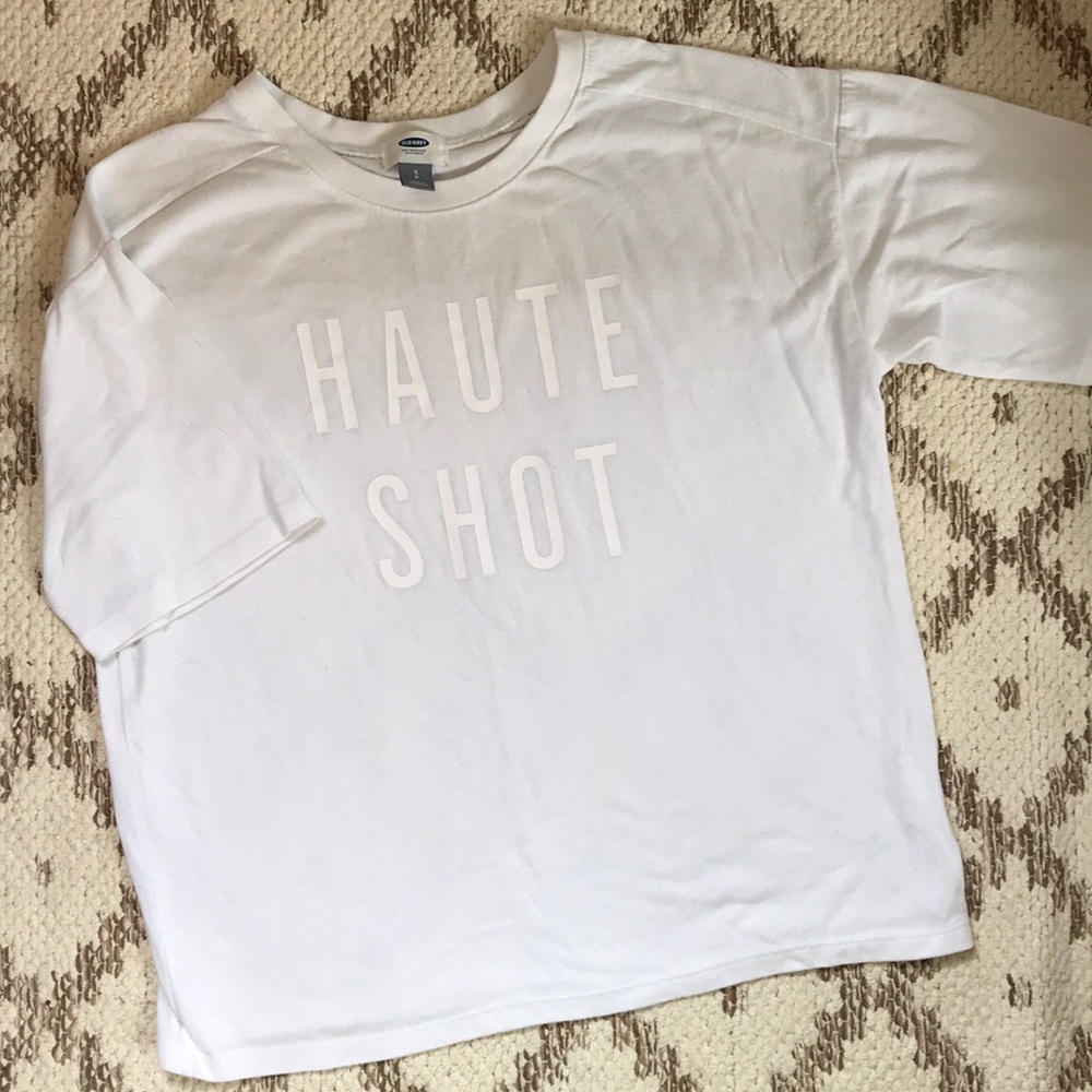 Graphic tee “Haute Shot”
